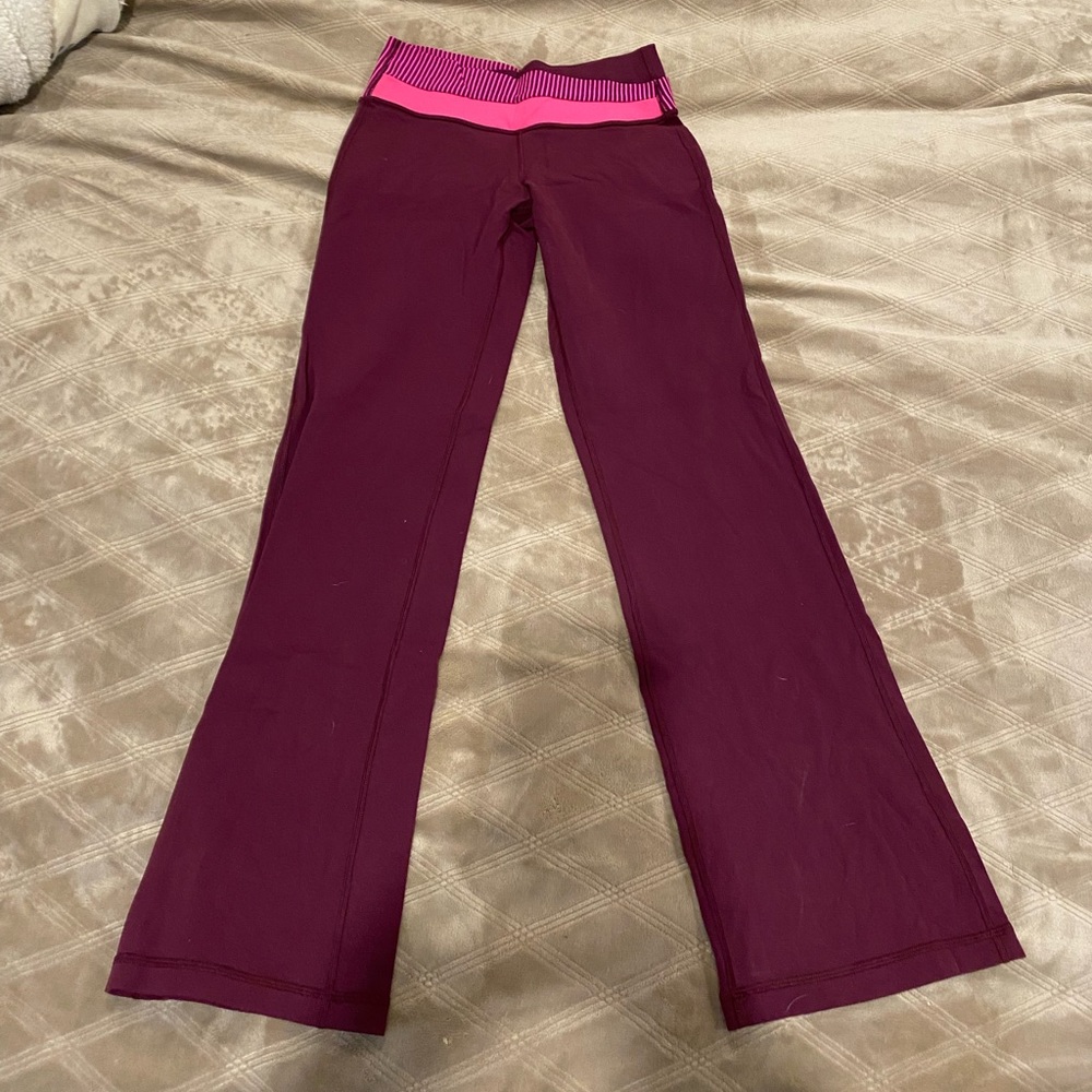 Lululemon athletica yoga pants wide leg - EUC! Size 6
